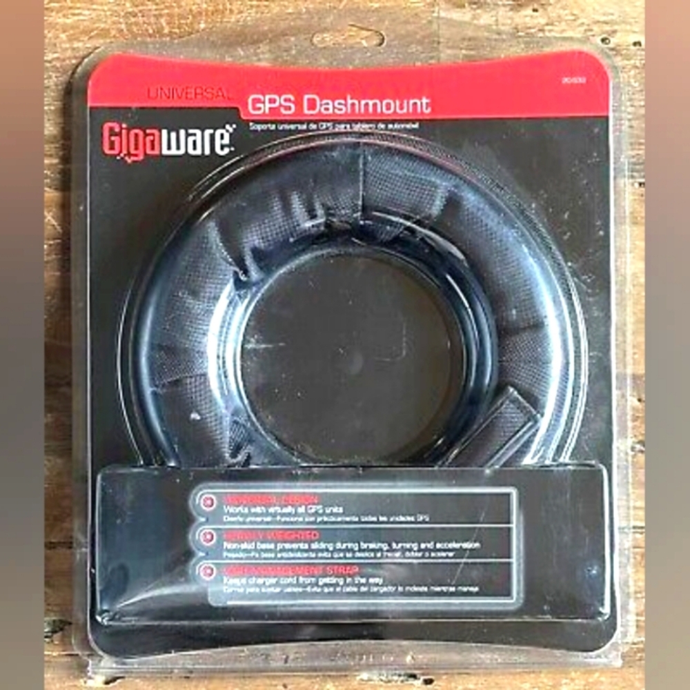 Gigaware Universal GPS Dash Mount